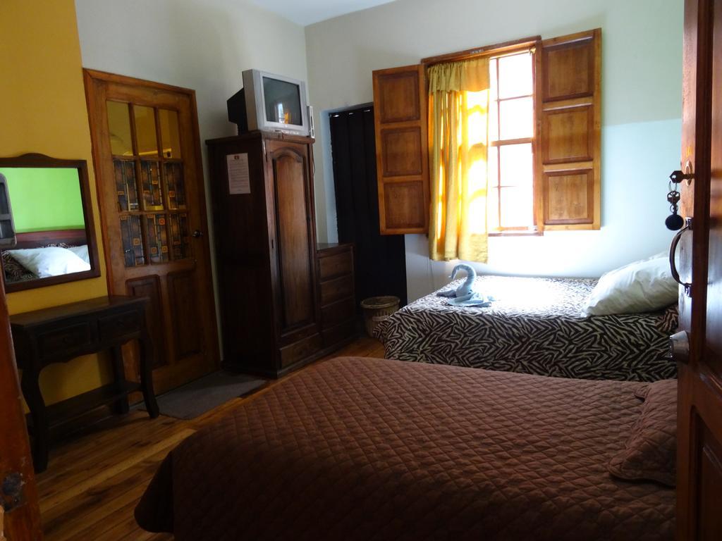 Hostal Del Piamonte Quito Exterior photo
